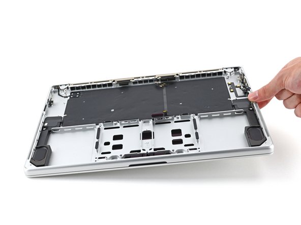 MacBook Pro 16" 2021 Speaker Assembly Replacement: crwdns2935265:068crwdnd2935265:02crwdnd2935265:02crwdne2935265:0