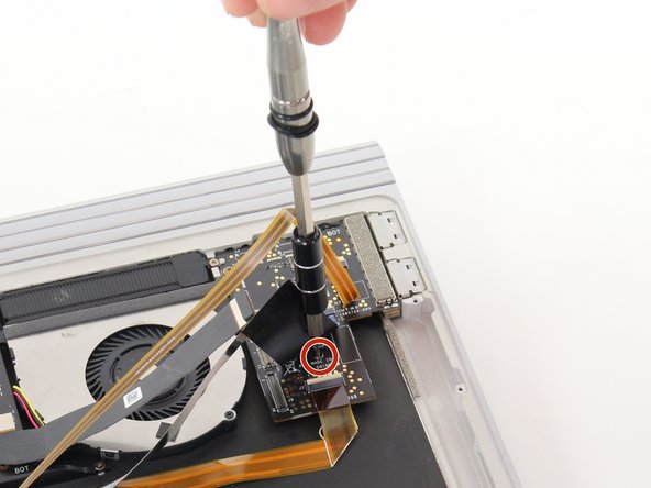 Microsoft Surface Book Keyboard USB Port Replacement: crwdns2935265:013crwdnd2935265:02crwdnd2935265:02crwdne2935265:0