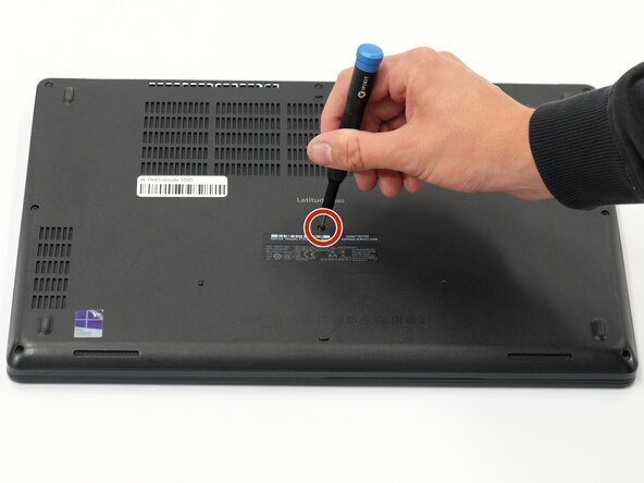 Dell Latitude 5580 Fan Replacement, Fan: crwdns2935265:01crwdnd2935265:02crwdnd2935265:03crwdne2935265:0