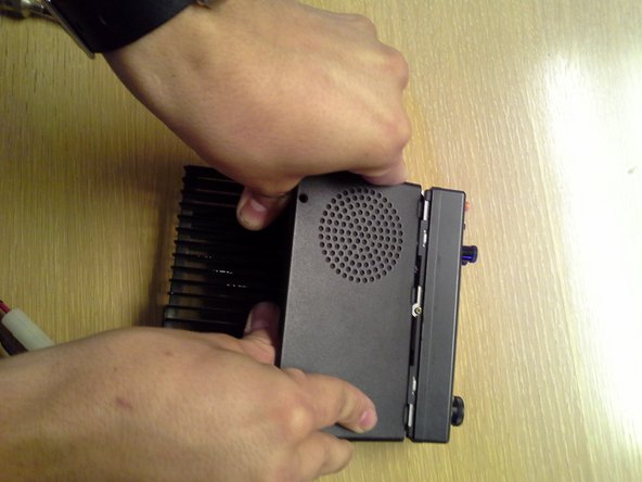 Kenwood TM-241a Backup Battery Replacement: crwdns2935265:03crwdnd2935265:02crwdnd2935265:03crwdne2935265:0