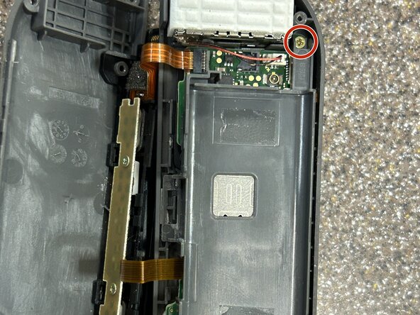 Right Joy-Con Teardown: crwdns2935265:09crwdnd2935265:02crwdnd2935265:03crwdne2935265:0