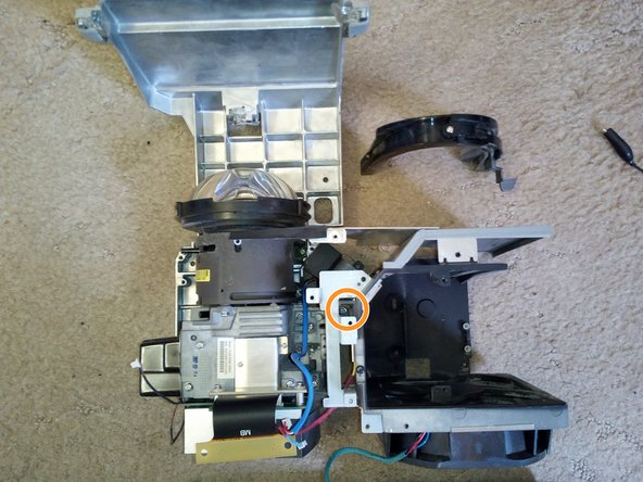 Smart UF75 DLP Projector Disassembly, Separate the lamp housing: crwdns2935265:016crwdnd2935265:02crwdnd2935265:03crwdne2935265:0