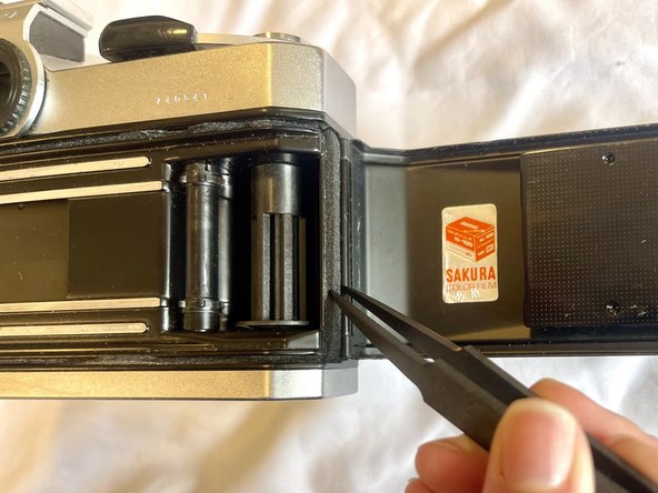 Canon AE-1 Program Light Seal Replacement: crwdns2935265:03crwdnd2935265:02crwdnd2935265:02crwdne2935265:0