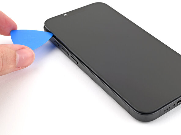 iPhone 16e Screen Replacement