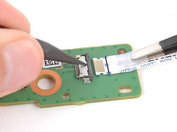 Xbox Series X (Digital Edition) Power Button Board Replacement, Disconnect the power button cable: stap 0, afbeelding 3 van 3
