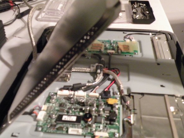 Apple Studio Display M7649 Teardown: crwdns2935265:06crwdnd2935265:03crwdnd2935265:03crwdne2935265:0