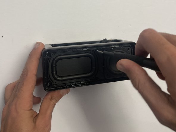 Marshall Emberton Charging Port Bay Replacement: crwdns2935265:04crwdnd2935265:02crwdnd2935265:03crwdne2935265:0