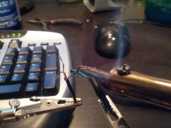 Sennheiser HD428 Damaged Wire Repair: crwdns2935265:00crwdnd2935265:01crwdnd2935265:01crwdne2935265:0