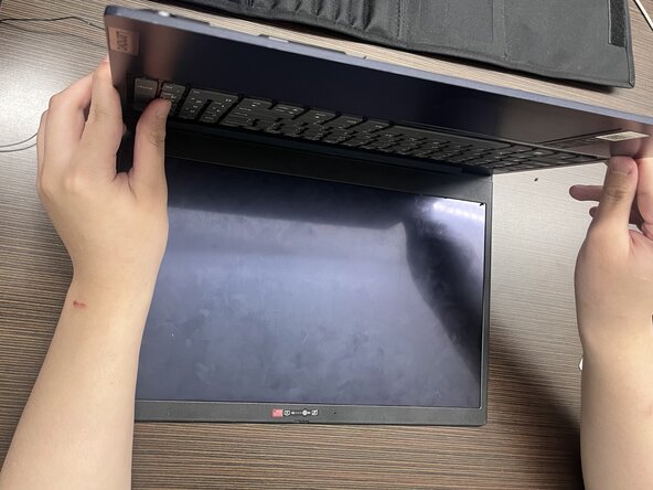 Lenovo IdeaPad 3-15IML05 Display Assembly Replacement: crwdns2935265:010crwdnd2935265:02crwdnd2935265:02crwdne2935265:0