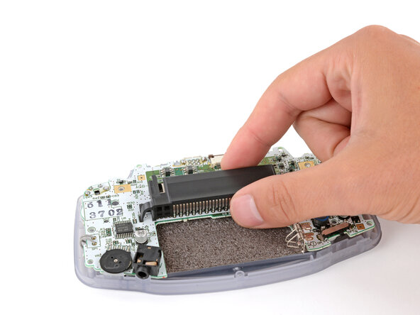 How to Reshell Your Game Boy Advance, Remove the motherboard: crwdns2935265:012crwdnd2935265:01crwdnd2935265:03crwdne2935265:0