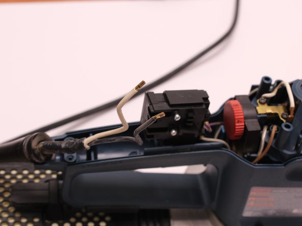 Bosch 3727DEVS On/Off Switch Replacement: crwdns2935265:03crwdnd2935265:03crwdnd2935265:03crwdne2935265:0