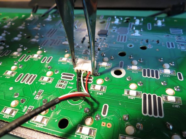 Kogan RGB Mechanical Keyboard Teardown, Disconnect power cable: crwdns2935265:04crwdnd2935265:02crwdnd2935265:03crwdne2935265:0
