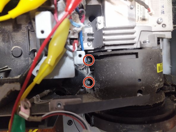 Smart UF75 Mirror Replacement, unscrew the lens: crwdns2935265:012crwdnd2935265:02crwdnd2935265:02crwdne2935265:0