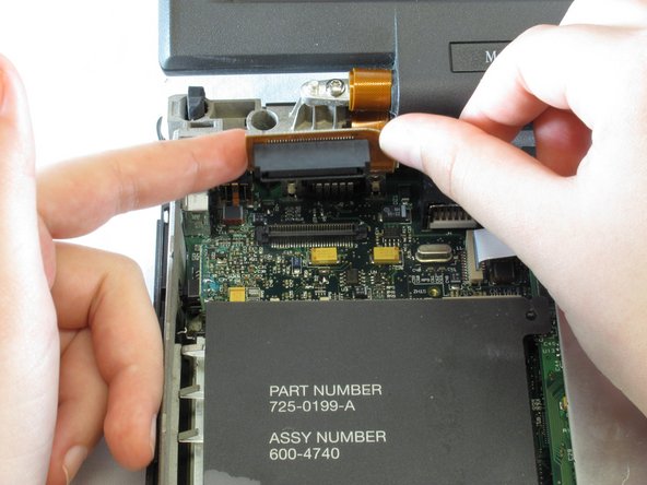 PowerBook 3400 M3553 Display Replacement: crwdns2935265:012crwdnd2935265:02crwdnd2935265:02crwdne2935265:0