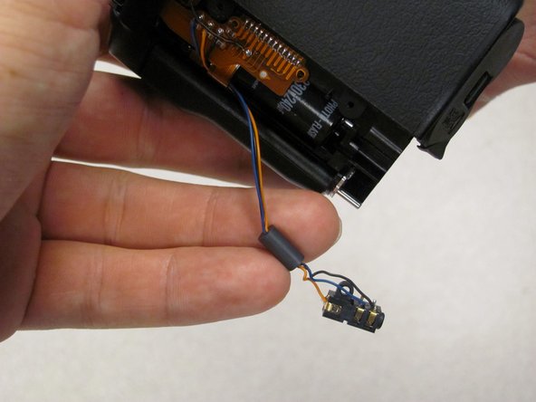 Canon EOS 30 Remote Control Socket Replacement: crwdns2935265:013crwdnd2935265:02crwdnd2935265:02crwdne2935265:0