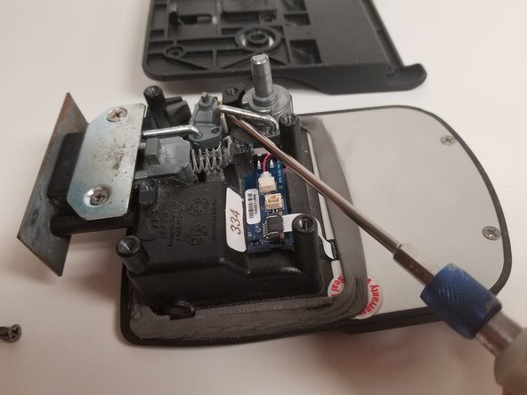 Replacing the Mechanical Actuator for a Bauer NE Electronic Trailer Lock: step 4, image 1 of 1