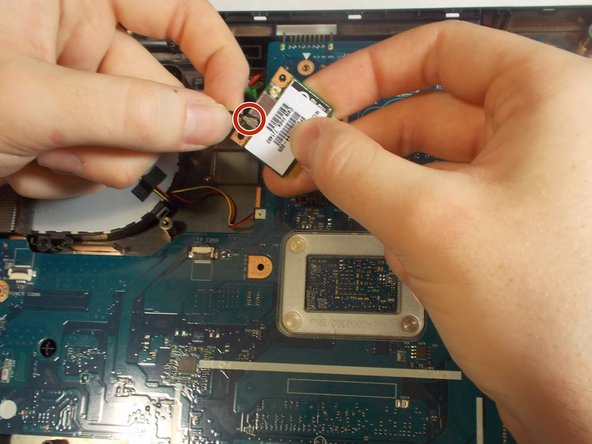 HP 15-g071nr Motherboard Replacement: crwdns2935265:011crwdnd2935265:02crwdnd2935265:02crwdne2935265:0