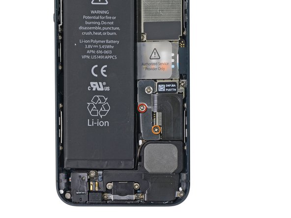 Замена задней части корпуса iPhone 5, Батарея: crwdns2935265:013crwdnd2935265:01crwdnd2935265:01crwdne2935265:0