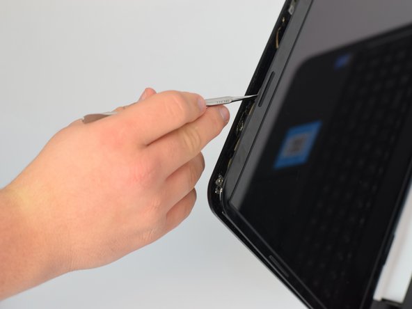 HP TouchSmart 15-r015dx Screen Replacement: step 5, image 2 of 3