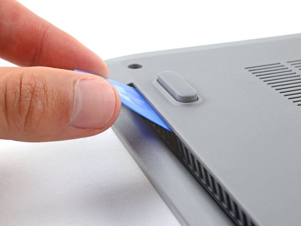 Lenovo IdeaPad 3-15IIL05 RAM Replacement, Insert an opening pick: crwdns2935265:07crwdnd2935265:02crwdnd2935265:02crwdne2935265:0