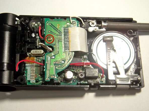 Removing the Phone Keypad, Keypad: crwdns2935265:03crwdnd2935265:02crwdnd2935265:02crwdne2935265:0