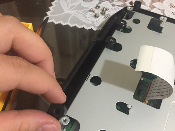 SNK Neo Geo CD Teardown, step 10: crwdns2935265:010crwdnd2935265:02crwdnd2935265:03crwdne2935265:0