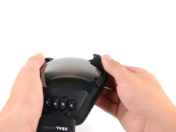 Zeal Optics iON LCD Replacement: adım 3, 2 resimden 2.