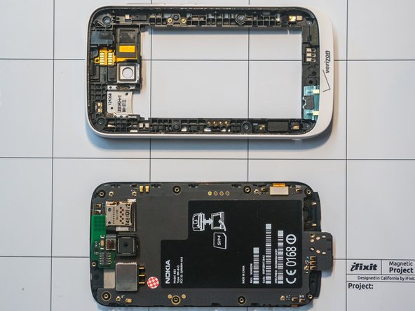 Nokia Lumia 822 Basic Disassembly: crwdns2935265:05crwdnd2935265:03crwdnd2935265:03crwdne2935265:0