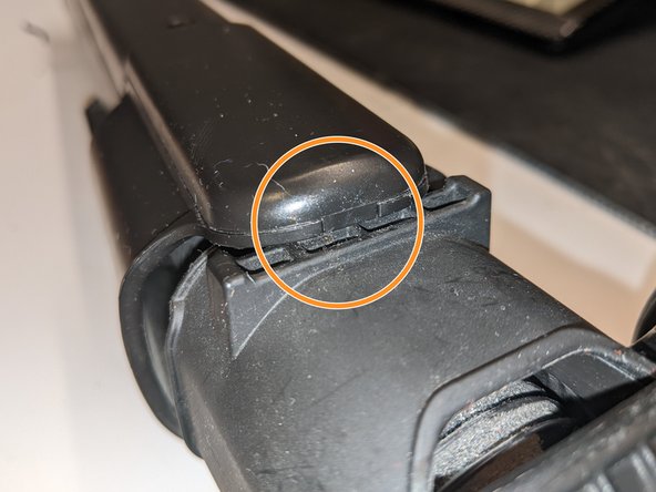 Shark IC160 ICZ160 P50 Floor Nozzle Teardown, Opening Stem cover: crwdns2935265:05crwdnd2935265:02crwdnd2935265:03crwdne2935265:0