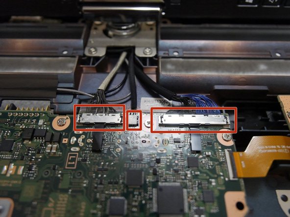 Fujitsu T902 Teardown, Next we prepare to remove the display.: crwdns2935265:016crwdnd2935265:02crwdnd2935265:03crwdne2935265:0