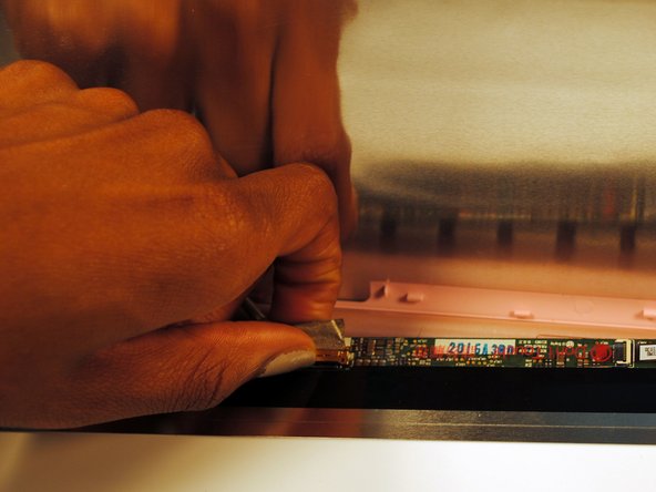 Sony Vaio VPCW21FX Screen Replacement: crwdns2935265:05crwdnd2935265:02crwdnd2935265:03crwdne2935265:0