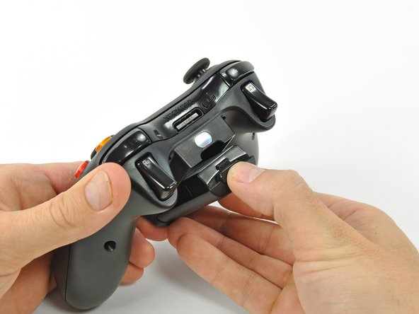 Xbox 360 Wireless Controller battery holder spring Replacement, Battery Pack: step 1, image 2 of 2