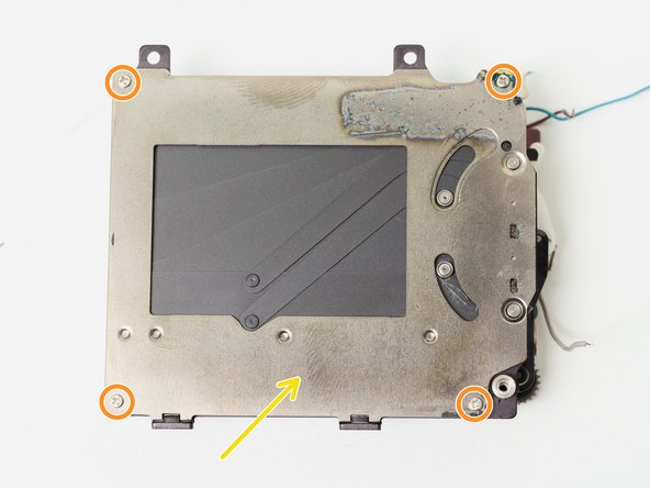 Pentax ME Super Shutter Service, Remove shutter back plate: crwdns2935265:025crwdnd2935265:02crwdnd2935265:03crwdne2935265:0