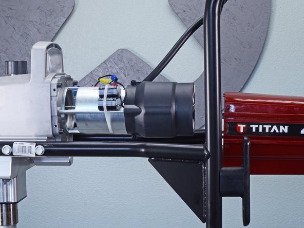 Titan Airless Sprayer IMPACT 410 Capacitor Replacement, Remove the motor cover: crwdns2935265:03crwdnd2935265:03crwdnd2935265:03crwdne2935265:0