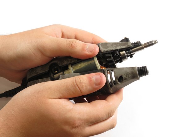 Dremel MultiPro 395 Armature Replacement, Removing the outer casing: crwdns2935265:07crwdnd2935265:02crwdnd2935265:03crwdne2935265:0