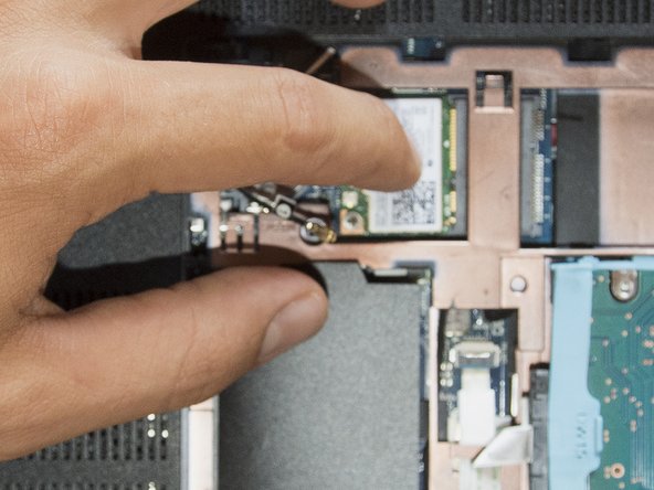 Wireless card replacement, Substitute the wireless card: crwdns2935265:06crwdnd2935265:02crwdnd2935265:03crwdne2935265:0