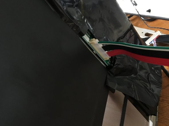 How to build a display using a iMac: step 7, image 1 of 3