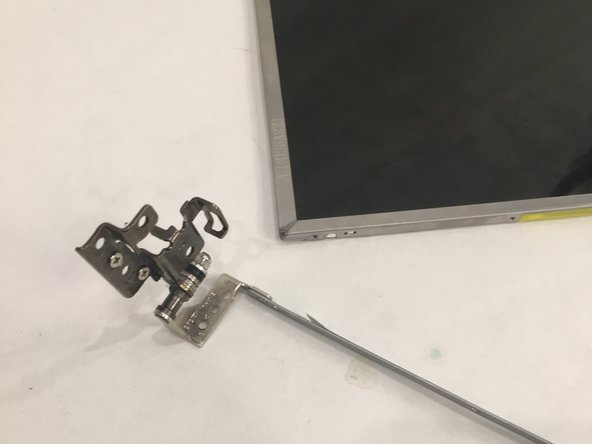 Toshiba Satellite P855-S5312 Hinge  Replacement, Hinge: crwdns2935265:016crwdnd2935265:02crwdnd2935265:03crwdne2935265:0