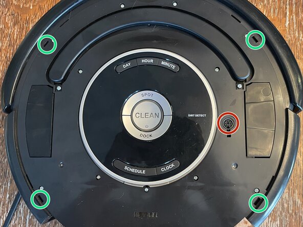 iRobot Roomba 581 Teardown, Faceplate: crwdns2935265:05crwdnd2935265:02crwdnd2935265:02crwdne2935265:0