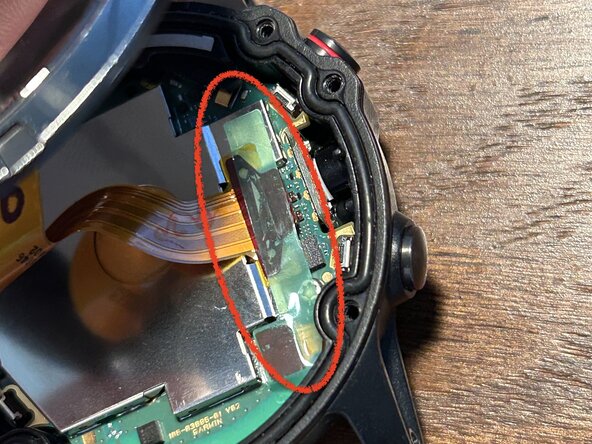 Garmin Fenix 5x Screen Replacement: step 3, image 2 of 2