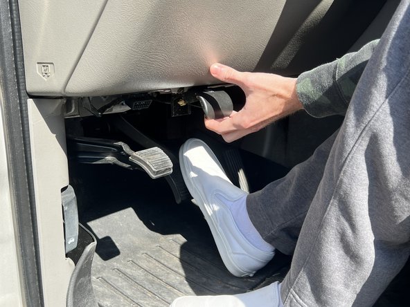 2004 GMC Yukon Instrument Cluster Replacement: crwdns2935265:012crwdnd2935265:02crwdnd2935265:02crwdne2935265:0