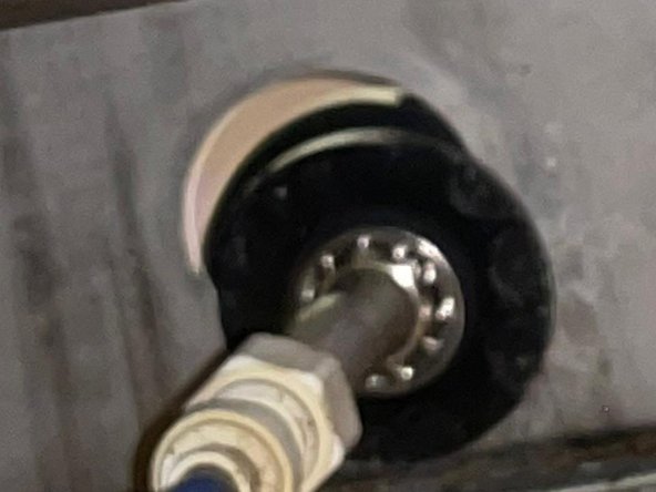 How to Repair a Loose Modern Gooseneck Water Faucet: crwdns2935265:02crwdnd2935265:03crwdnd2935265:03crwdne2935265:0