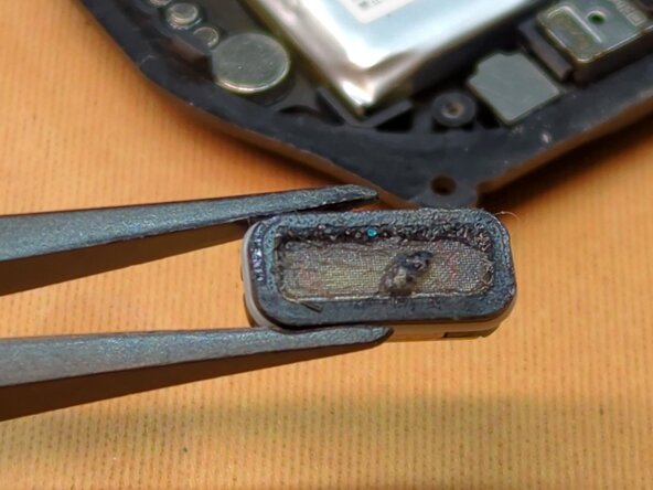 TicWatch Pro 5 Disassembly, Removing the Speaker: crwdns2935265:03crwdnd2935265:03crwdnd2935265:03crwdne2935265:0