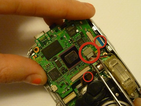 Olympus D590 Motherboard Replacement: crwdns2935265:010crwdnd2935265:03crwdnd2935265:03crwdne2935265:0