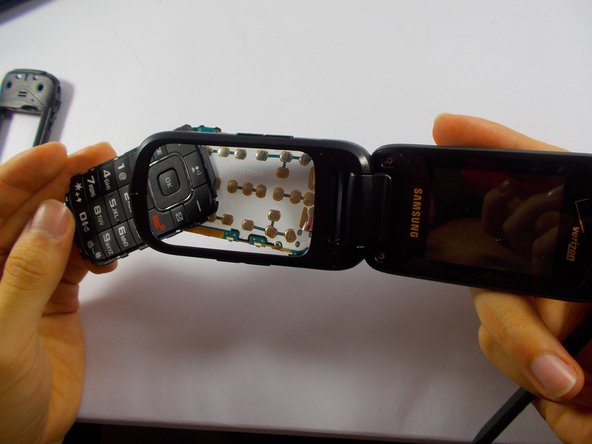 Samsung Gusto 2 Keypad Replacement: crwdns2935265:06crwdnd2935265:03crwdnd2935265:03crwdne2935265:0