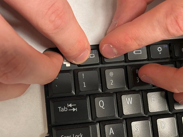 Dell Studio 1558 Keyboard Replacement: crwdns2935265:010crwdnd2935265:03crwdnd2935265:03crwdne2935265:0