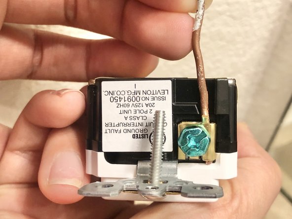 GFCI Outlet Replacement: crwdns2935265:010crwdnd2935265:02crwdnd2935265:03crwdne2935265:0
