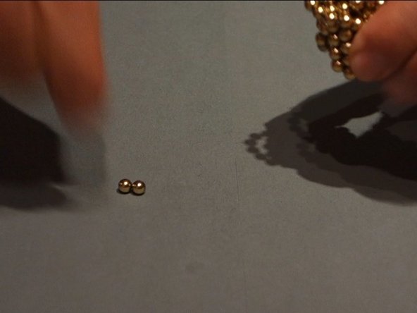 Creating a chain bracelet, Remove the first sub-chain: step 6, image 3 of 3