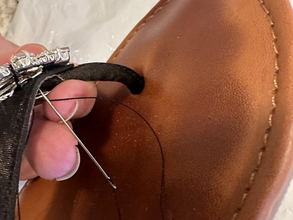 Sandal Brooch Replacement: crwdns2935265:05crwdnd2935265:02crwdnd2935265:03crwdne2935265:0