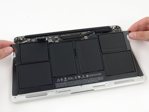 MacBook Air 11インチ Early 2015 バッテリーの交換 - iFixit 修理ガイド